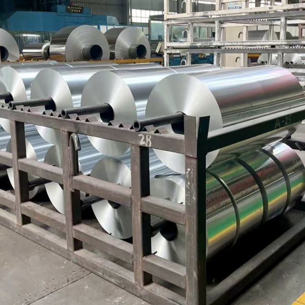 3003 8011 Food Grade Aluminum Foil Roll for Takeaway Container Kitchen Packaging