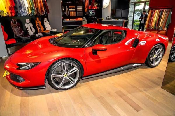 296 Ferrari Widebody Kit OEM Carbon Fiber Engine Guard Plate
