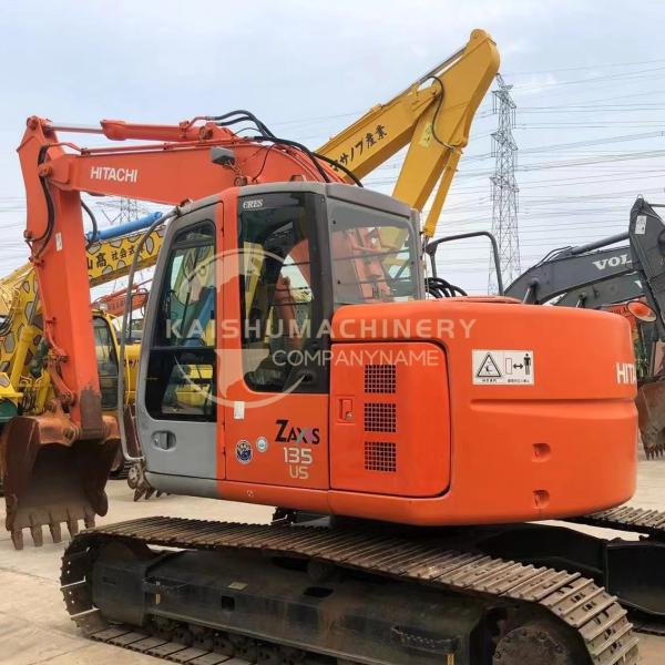 Buena condición 12 toneladas Hitachi ZX 135 Excavadora con motor ISUZU original de Japón