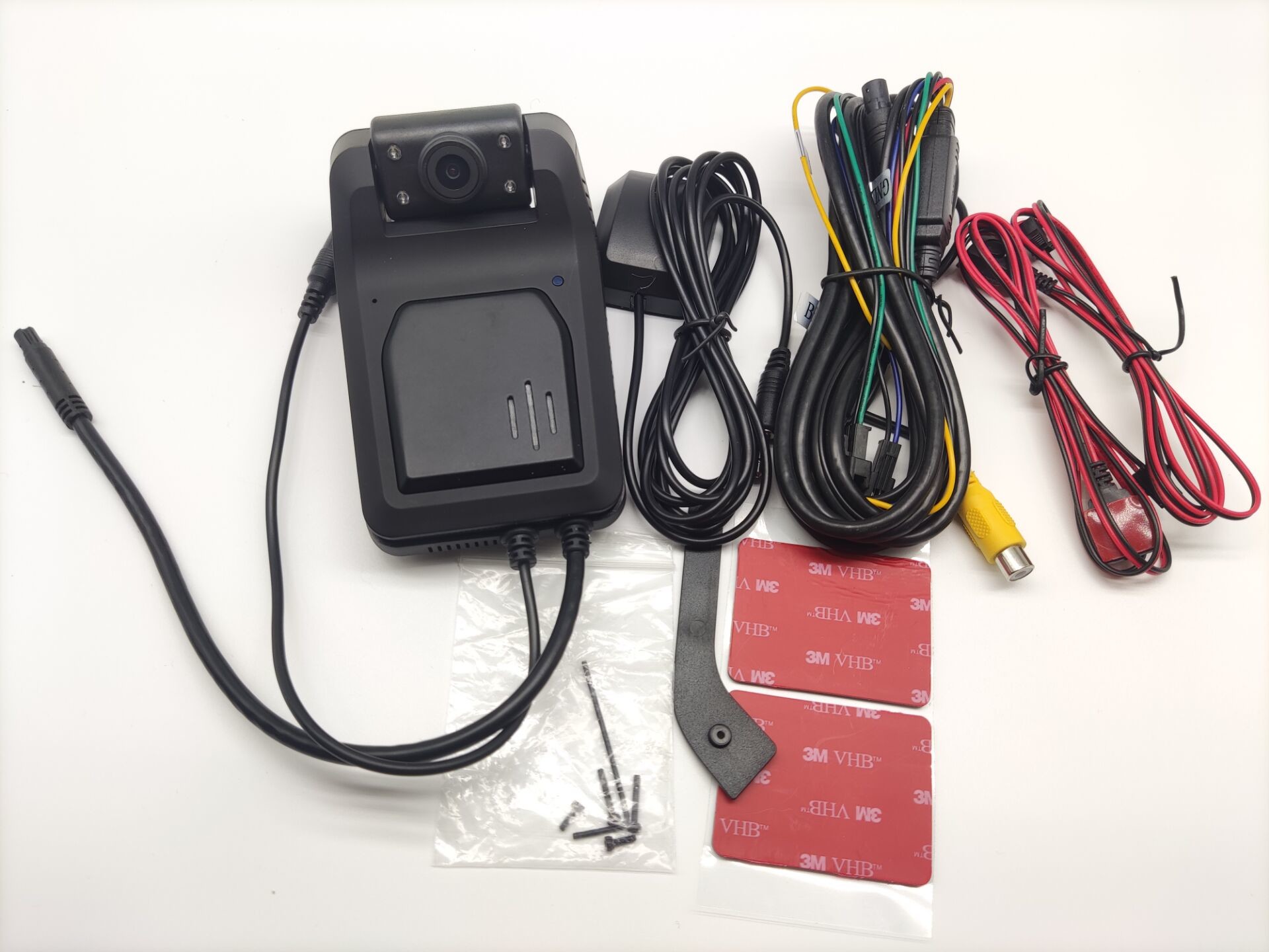 Видеорегистратор 4G для управления автопарком ADAS DSM All-in-One Dashcam CPU ARM Cortex-A7 MP2