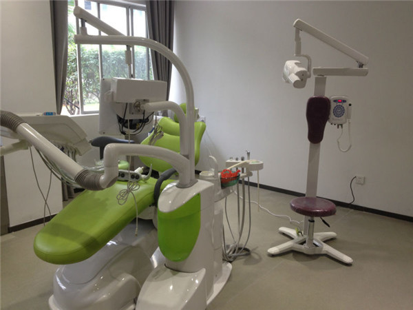 мобильный зубоврачебный блок машины x Рэй освобождаясь отображающ сигнал тревоги низшего напряжения