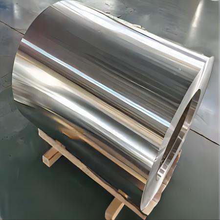 5052 coloriu as bobinas de alumínio de superfície 200 - 1220mm para o depósito de gasolina dos aviões