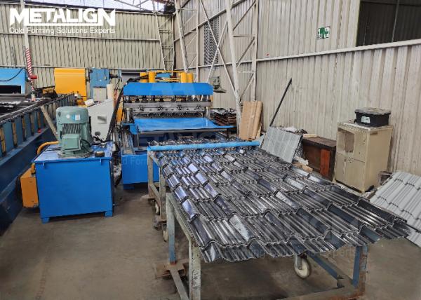 Flying Punching Chain Drive Roof Tile Roll Forming Machine