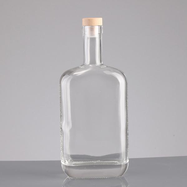 Garrafa de vidro de 500 ml personalizada para Vodka Gin Tequila para requisitos específicos dos clientes