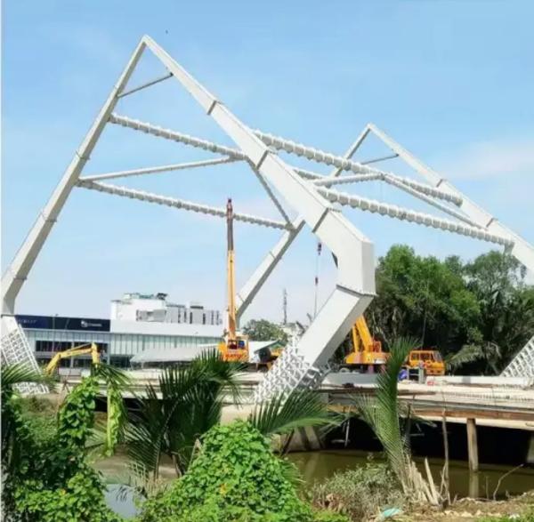 Wanzhida Long Span Prefabricated Steel Structure Bridges Customized Size