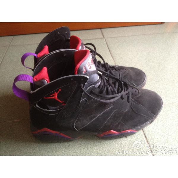 Used shoes/used sport shoes with cream grade