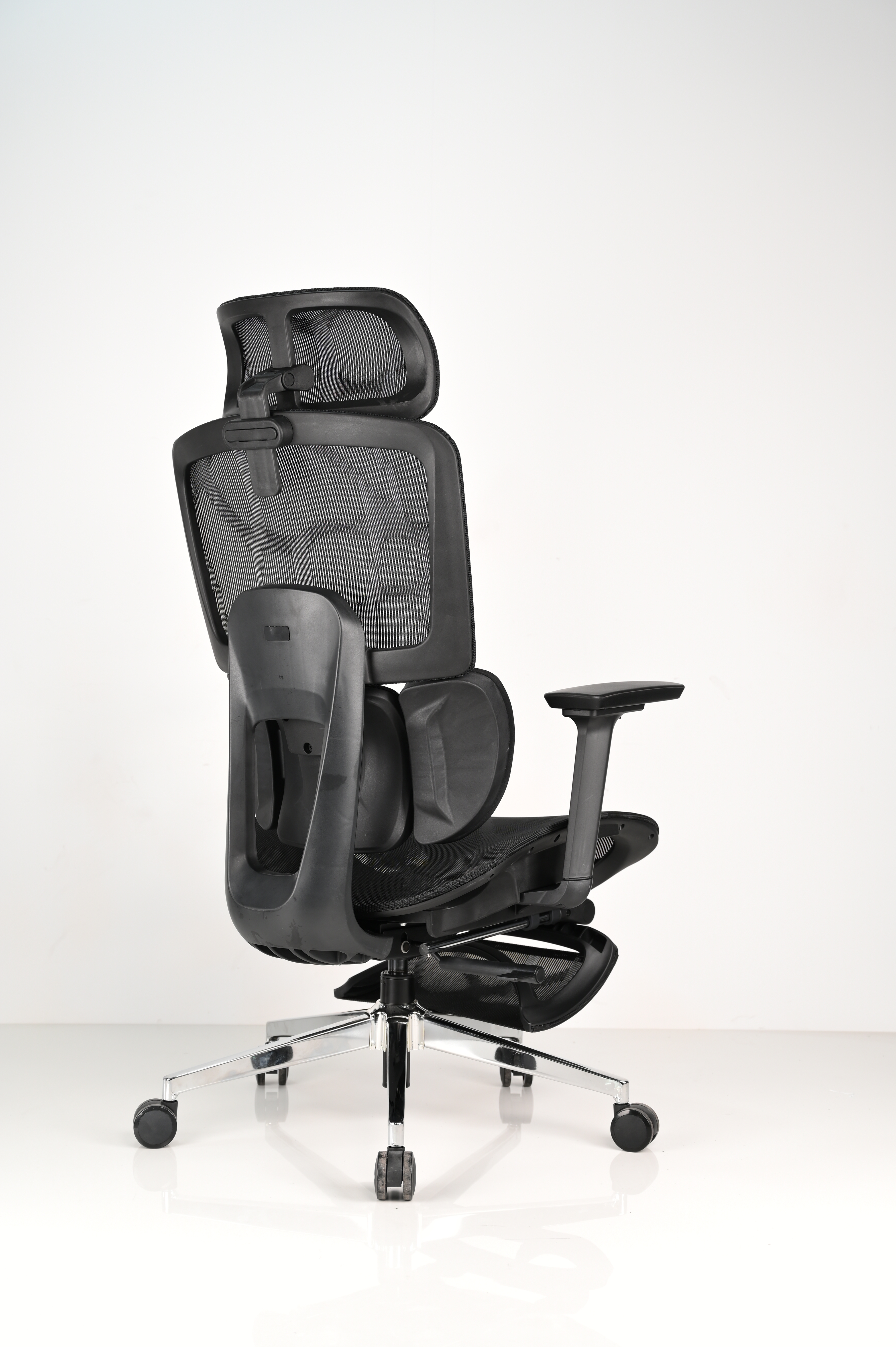 High‑quality ergonomic office mesh chair for office & remote workers