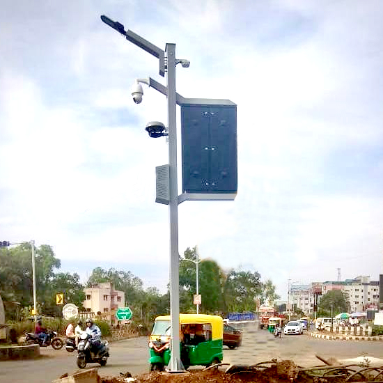 Multifunctional Q235 Transmission Steel Tower For 5G FM Radio Antenna