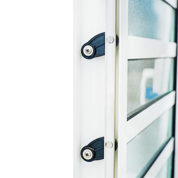 Standard Aluminium Glass Shutter Louver Window With Mosquito Net