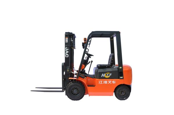 JAC Diesel Forklift Truck , Isuzu Engine Internal Combustion Forklift 1.8 Ton