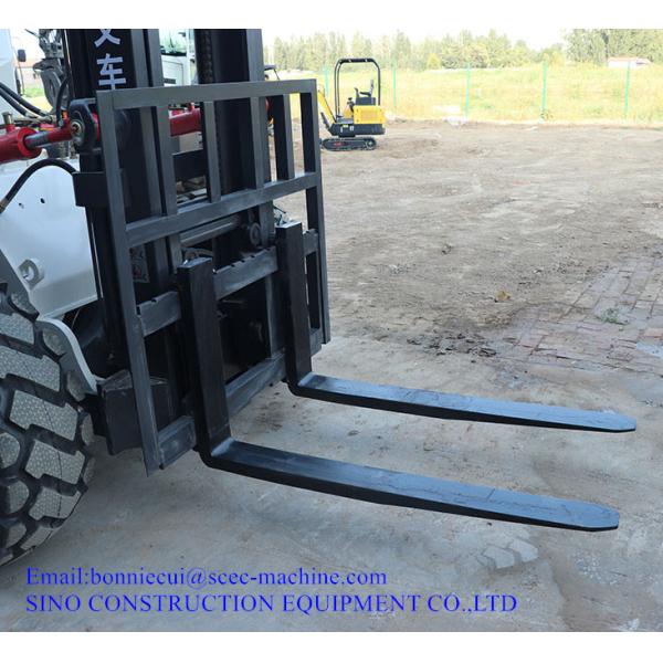 Каретный 6000mm дизельный грузоподъемник пересеченной местности 5000kg