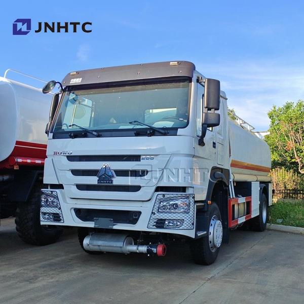 Camions-citernes de pétrole Howo 4X2 266HP 30000 litres Camions-citernes de carburant