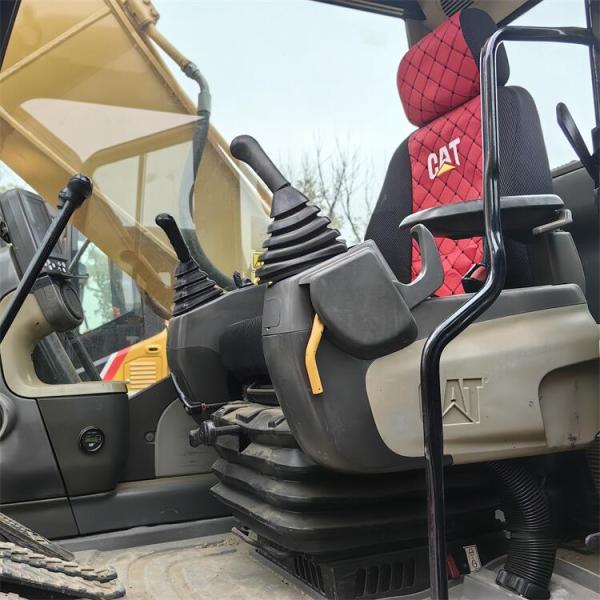 CAT 323 D2L Excavator with Excellent Performance Moving Type Crawler Chain Engine CAT