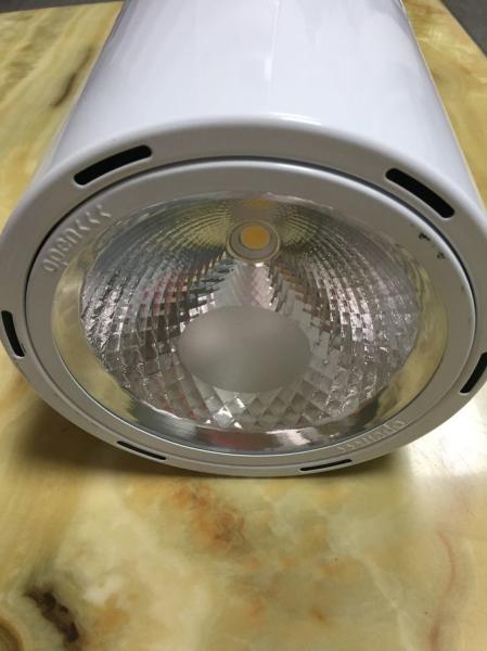 Led Spotlights Indoor Iron Aluminium Body Material Hanging Or Ceiling