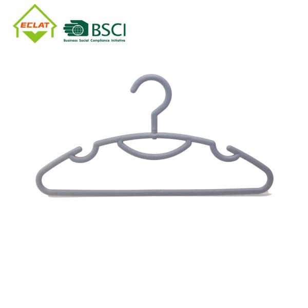 CA65 Notched Plastic Garment Hangers With Swivel Hook