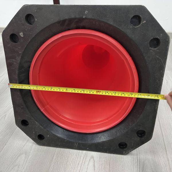 Wholesale 100cm Reflective PE Traffic Cone with Plastic Lifting Ring Roadblock Traffic Warning Product Road Work Cones 50cm 75cm 100cm Traffic Cones Rubber Base PE Traffic Safety Cone