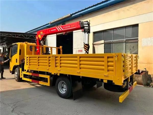 ISUZU NPR KV100 115hp Motor 2 toneladas guindaste caminhão / caminhão montado guindaste hidráulico
