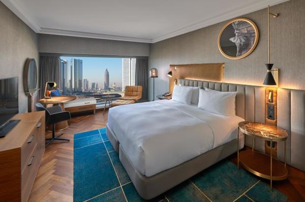 A mobília personalizada do quarto do hotel do tamanho ajusta-se com laca a favor do meio ambiente