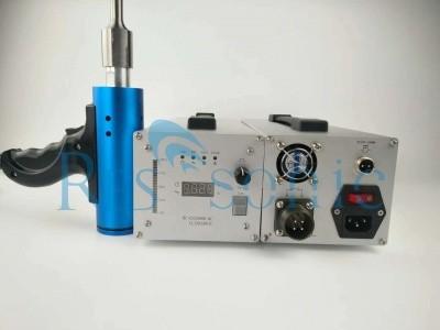 Handheld Ultrasonic Welding Equipment 500W Thermoplastic Materials Bonding