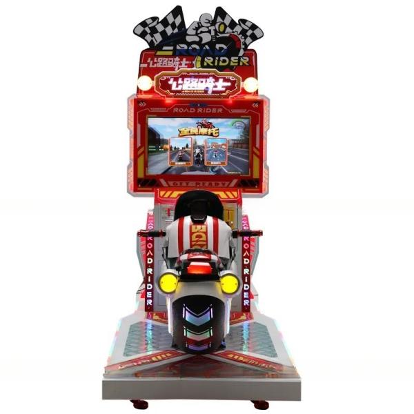 Dreamland est une pièce de monnaie exclusive exploitée par une machine de jeux de super voitures de 26 pouces HD.