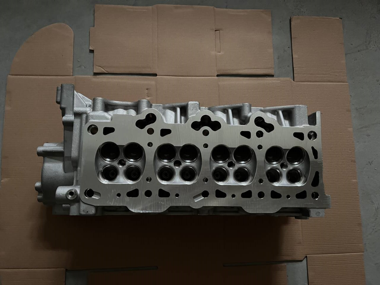 KIA Cerato 2.0 MPI DOHC G4GC Engine Cylinder Head KZ351-10-090 Repair Cylinder Head
