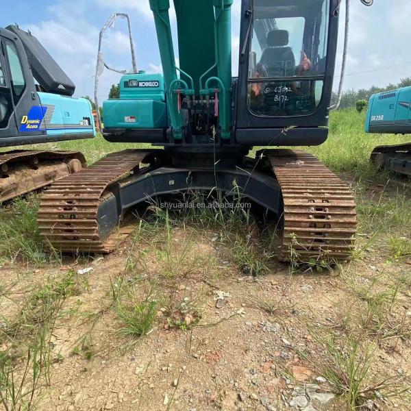 Excavateur Kobelco SK250 d'occasion 2018 en excellent état avec pompe japonaise d'origine