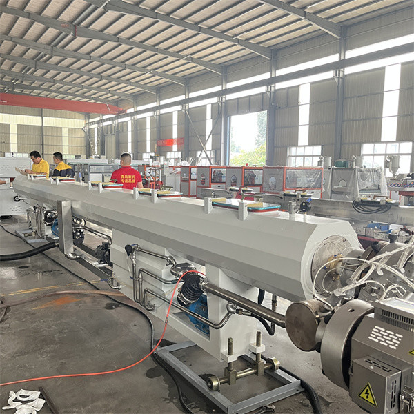 Линия экструзии пластиковых труб, машина для изготовления HDPE PE труб для водоснабжения
