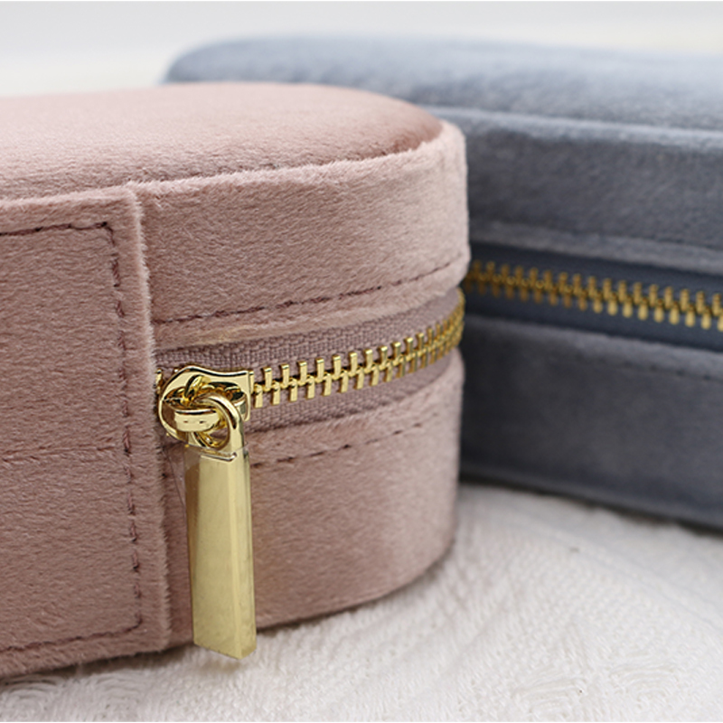 Portable Oval Velvet Ring Box Ring Storage Case Velvet Travel Jewelry Box Customization