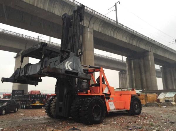 45 T Used Reachstacker , Container Lift Truck Excellent Working Condition