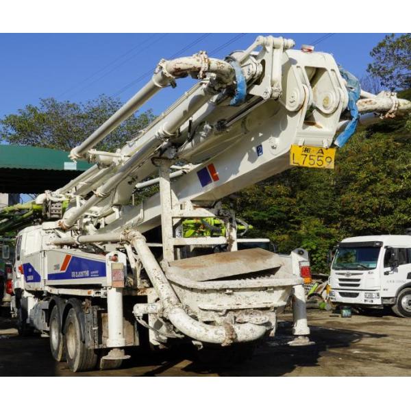 ZLJ5230THBTE 38X-5RZ Used Truck Concrete Pump 38M White