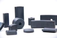 Equipa de produção profissional experiente Produção de Ferrite W010A de ímã permanente