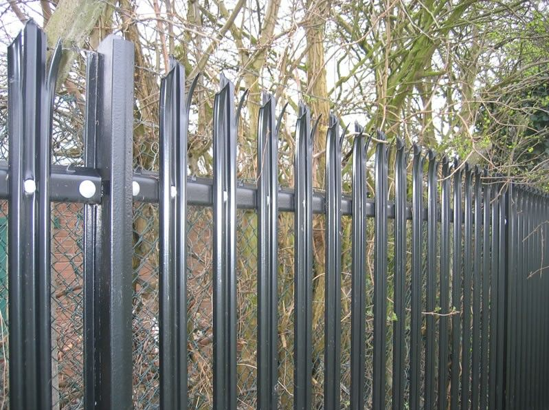 Site Organizing Steel Palisade Fence For Sightline Management Boundary Definition