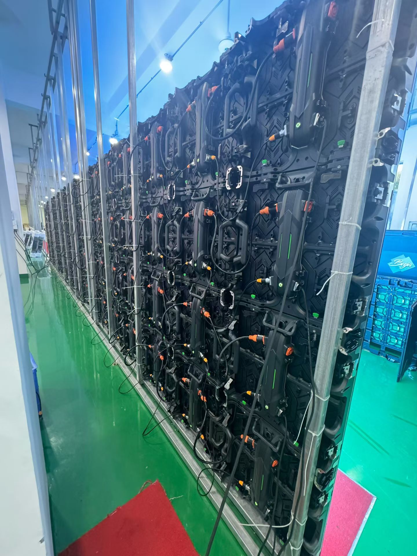 Outdoor LED Rental Screen IP65 Waterproof P2.604 P2.9 P3.9 P4.8 5500 Nit High Brightness