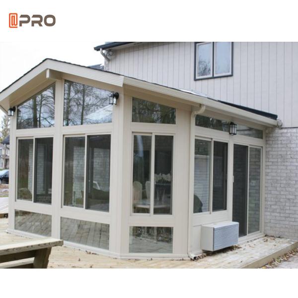 Sunroom ereto livre da varanda do   da estufa   de vidro da casa do jardim de 4 estações