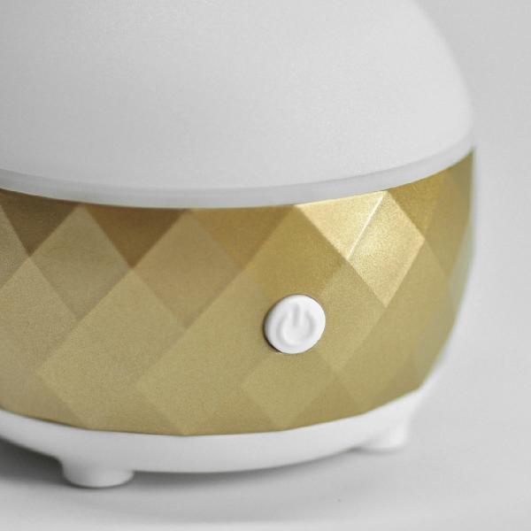 Professional Portable Air Humidifier for Car and Home Oil Aroma Diffuser GK-BA6