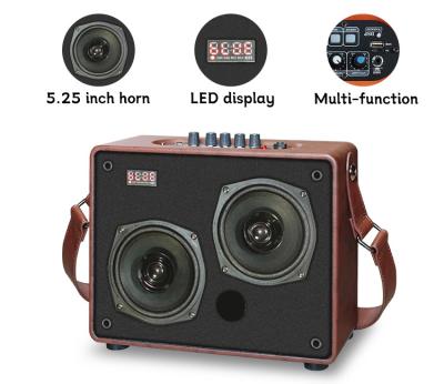 Portable Dual Outdoor Bluetooth Speakers 10m 5.25 Inch Wooden Speaker
