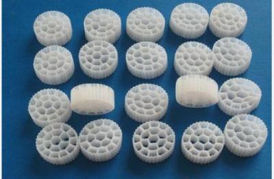 Sistema de reator transportador de biofilmes modular