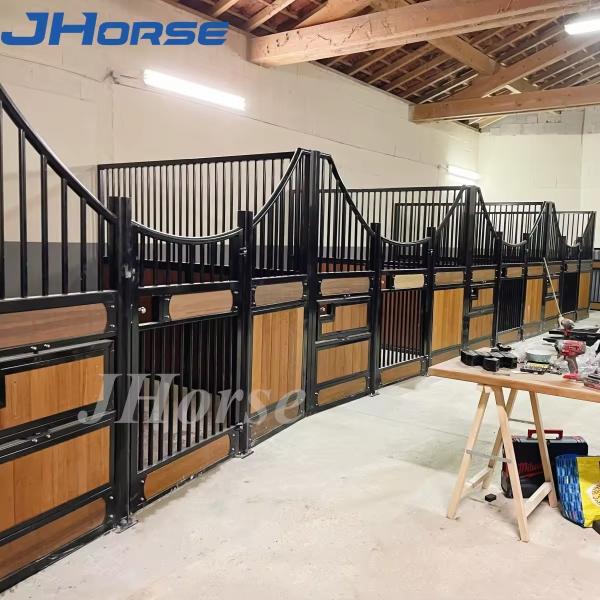 4.0 Length European Horse Stalls For Farms Weatherproof