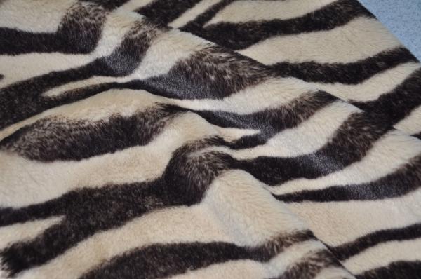 Printed Imitation Rabbit Fur 100% Polyester 150cm CW Or Adjustable