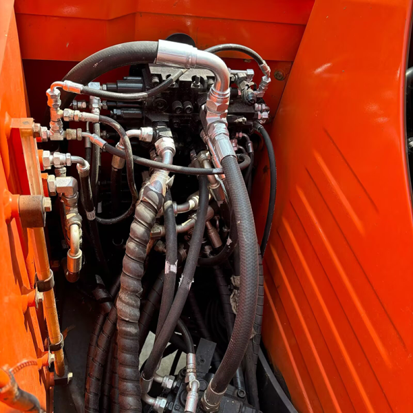 Farm 7500KG Used Doosan Excavator DX75 Crawler Dirt Equipment