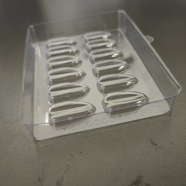 Custom Teardrop Candle Clamshell Box PP Hinged Packaging for Premium Candles