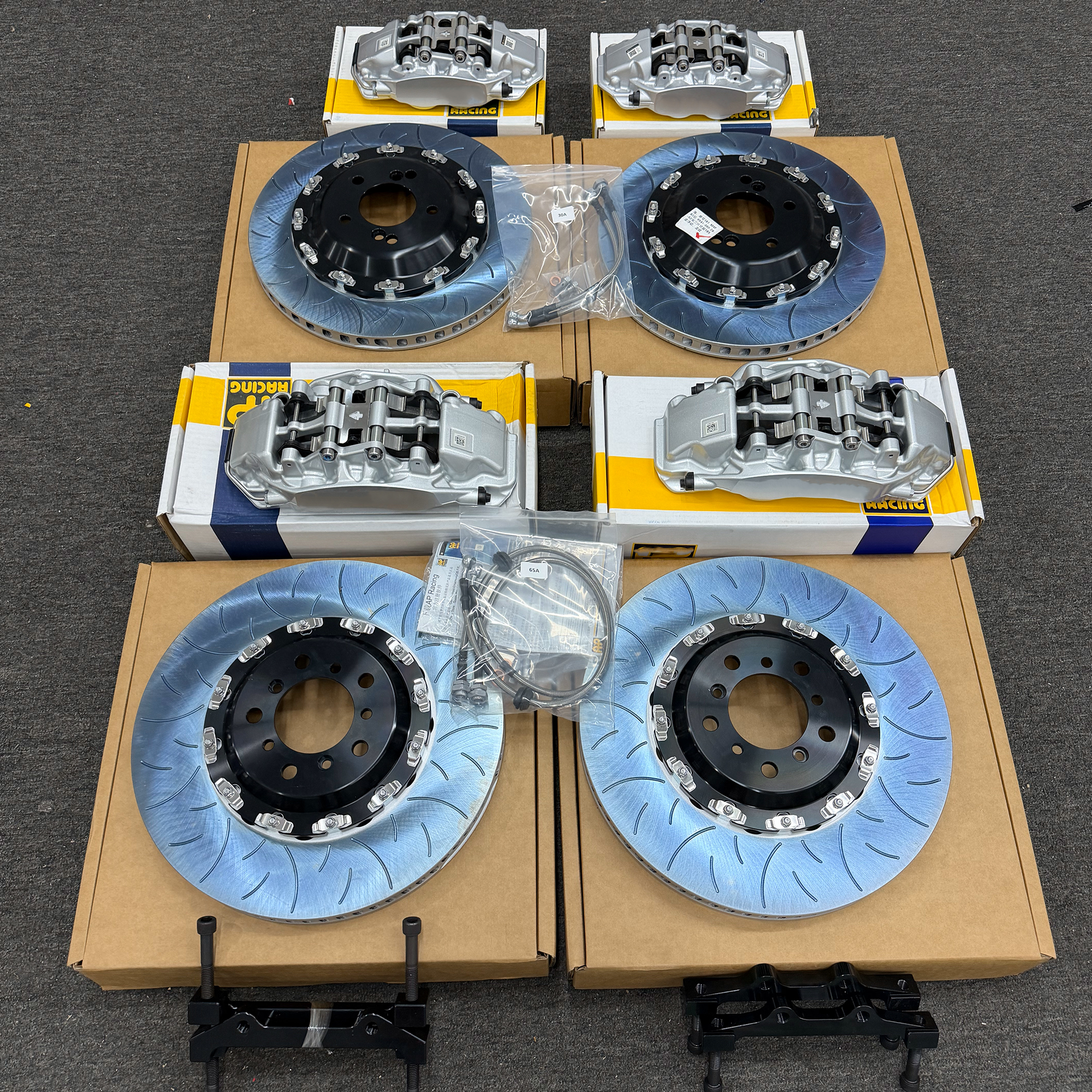 Customizable Factory Direct Supply For BMW M4 AP9560 AP9540 OEM 34116799465 Big Brake Calipers Kit