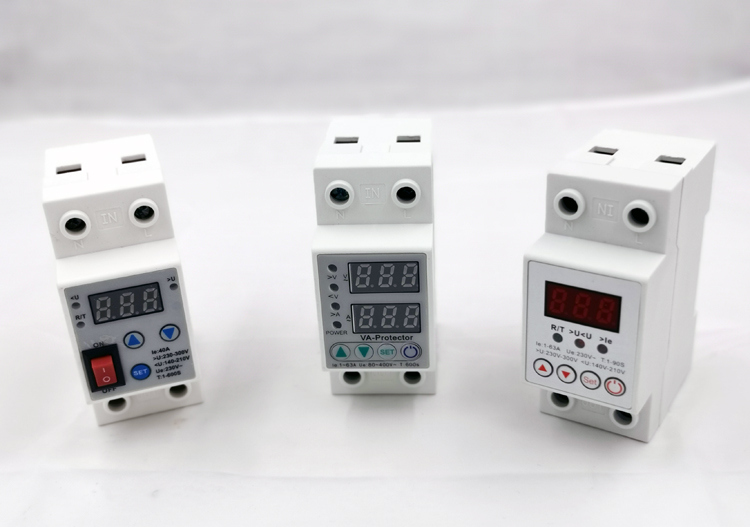 40A Din Rail Single Phase Over Under Voltage Protector Automatic Reconnect Device with On-Off Function Voltage Display SVC Use