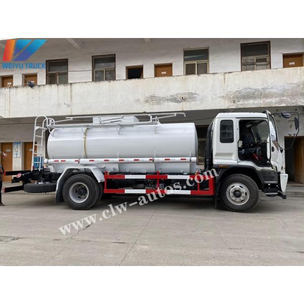 China 7cbm/7m3/7,000Liters Isuzu Tank Vehicles 7 Tons Chemical Liquid Tanker Truck to Djibouti