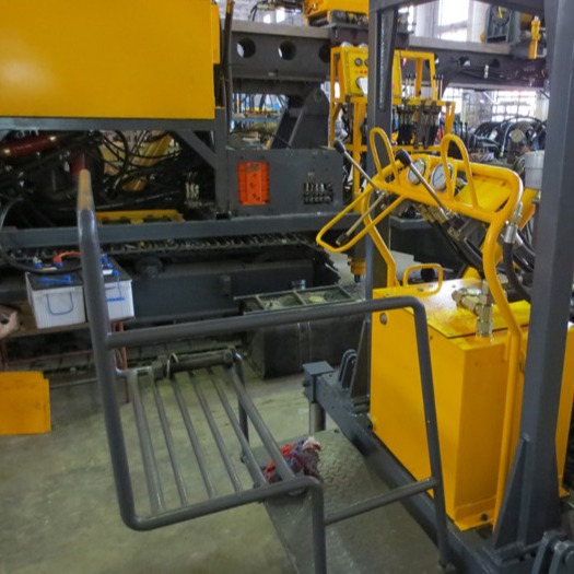 600m Depth 800mm Diameter Crawler Type 35.3kw Core Drilling Rig