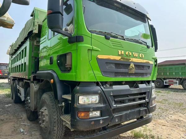 Utilisé HOWO460 8x4 routeur de construction lourd bien entretenu