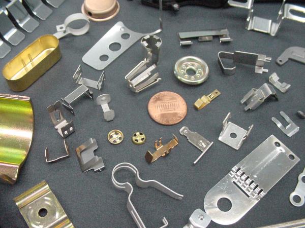 Bending High Precision Metal Stamping Parts Aluminum Ra3.2 Stainless Steel