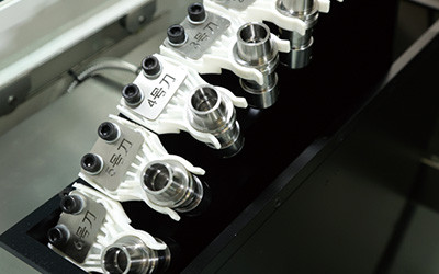Точная CNC кольцевая машина Девяти оси ювелирные изделия
