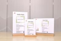 Madera de haya Base de madera en forma de T Claros portadores de carteles acrílicos Cartón de menú de bodas