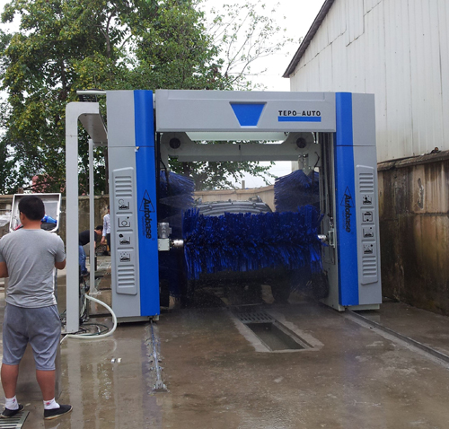 Tunnel fully automatic Car Wash Machine TP -901 , wash 600-800 cars